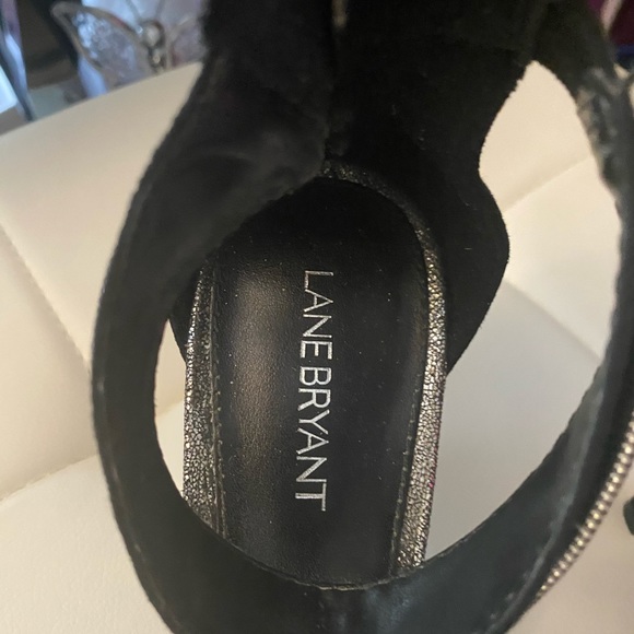 Black & Silver anklet heels - Picture 2 of 7